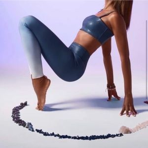 Carbon39 Takara Shine Full Length High Rise Leggings - Crystalline Blue